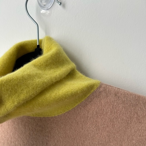 Gobi Cashmere Tan and Green Turtleneck Sweater - Picture 3 of 13
